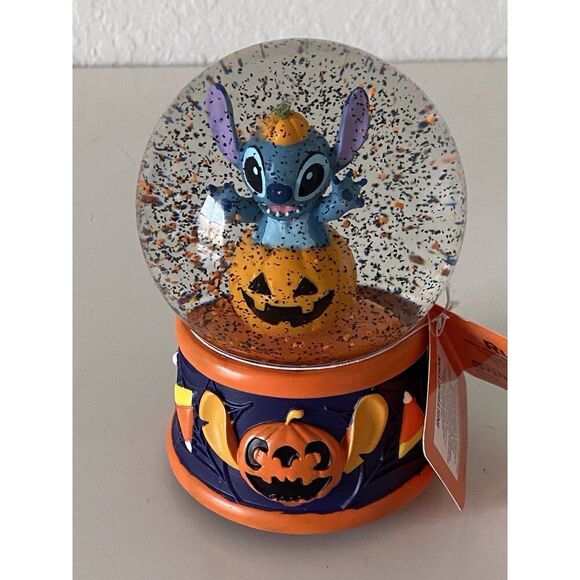 Disney Stitch Halloween Pumpkin Jack O Lantern Musical 100 mm Snow Water Globe - Picture 7 of 10
